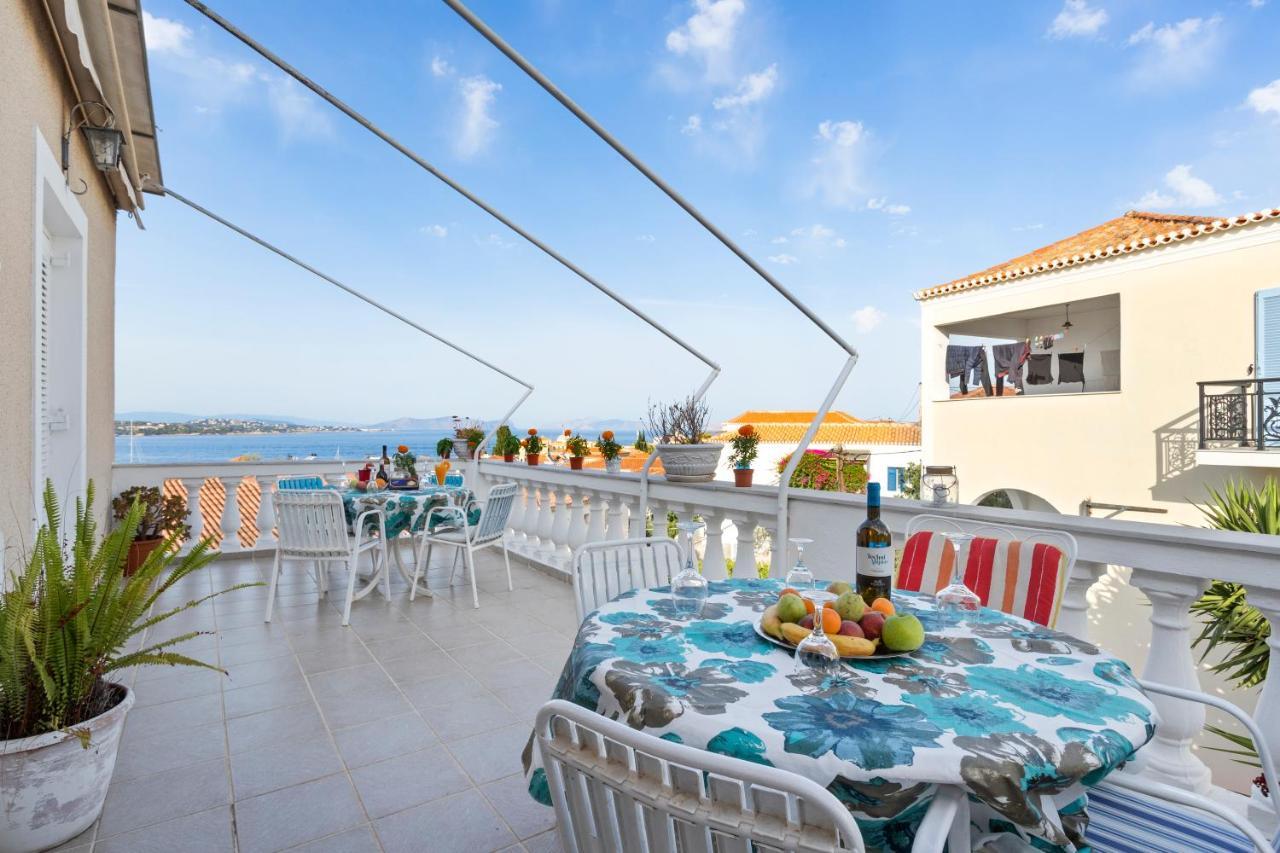 Отель Unforgettable Return To Timeless Spetses Экстерьер фото