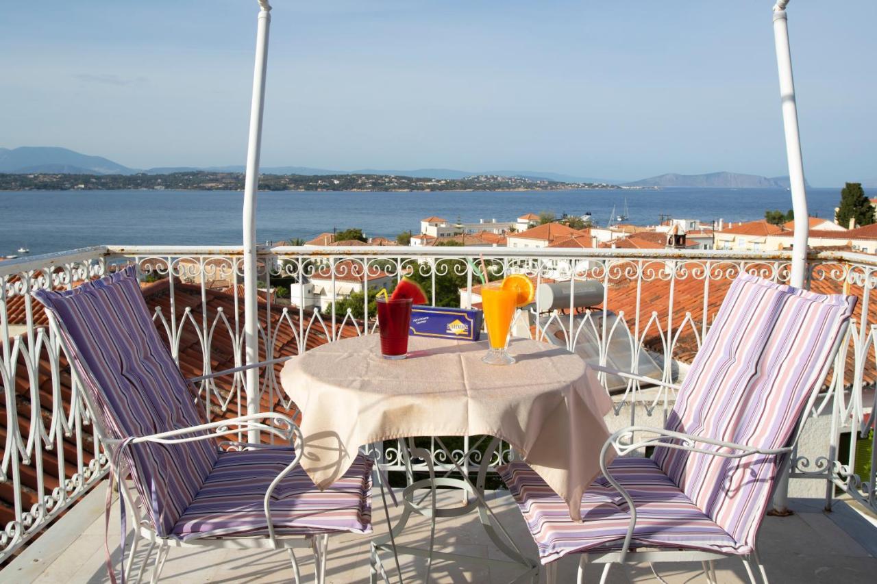 Отель Unforgettable Return To Timeless Spetses Экстерьер фото