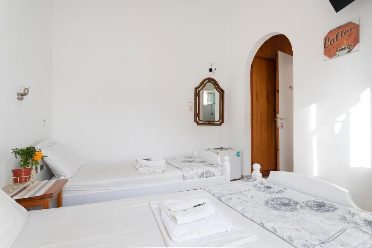 Отель Unforgettable Return To Timeless Spetses Экстерьер фото