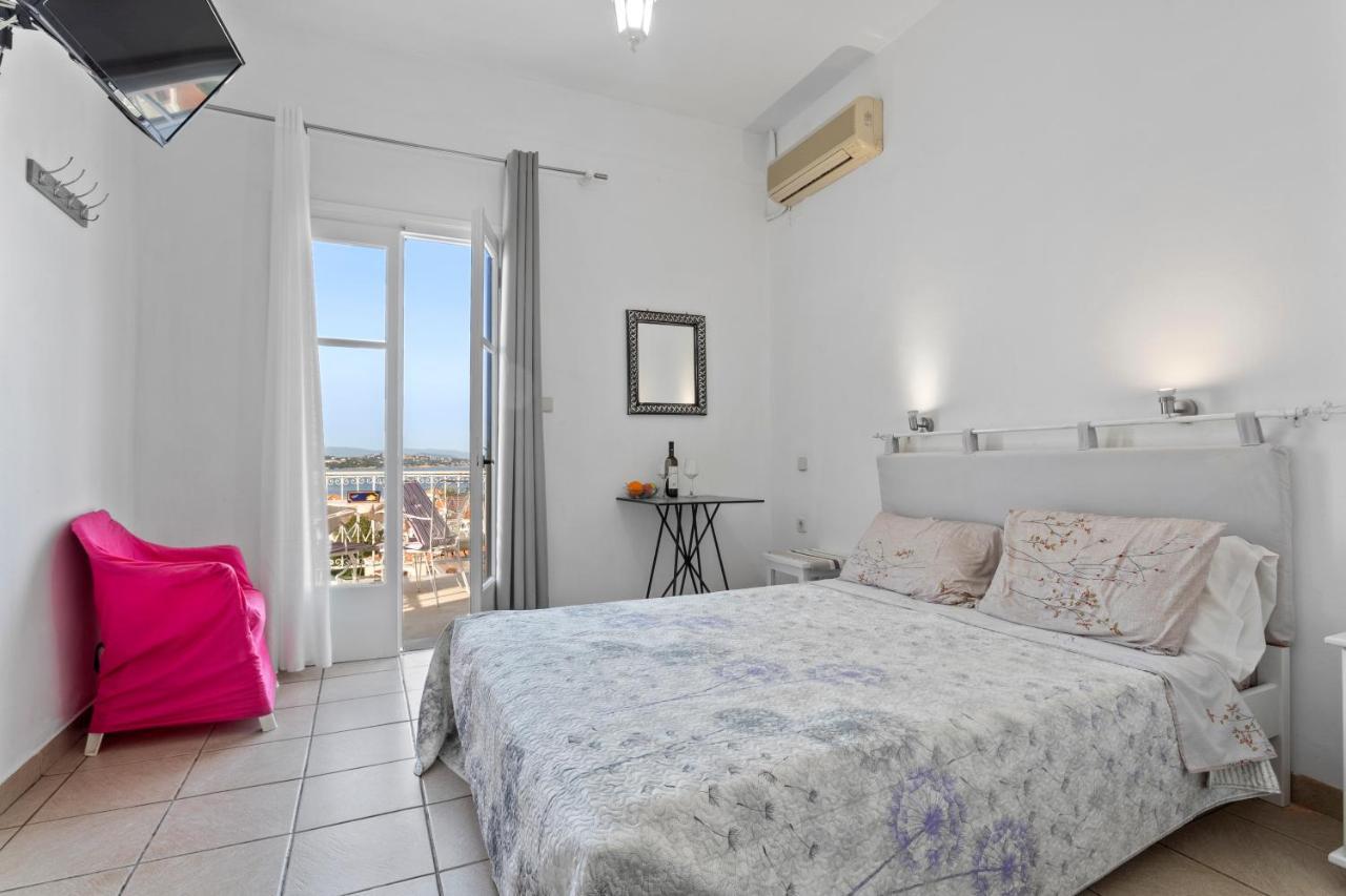 Отель Unforgettable Return To Timeless Spetses Экстерьер фото